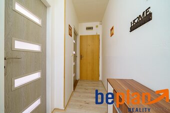 Prodej podkrovního bytu v Nejdku - 12