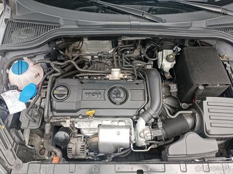 Škoda Yeti 1.4 tsi  92kw dsg automat najeto 41tis km - 12