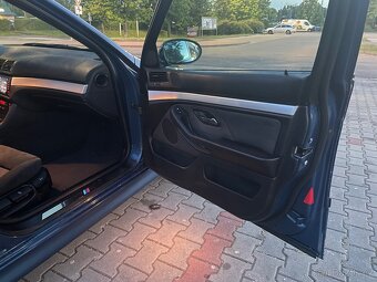 BMW e39 525i - 12