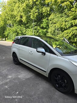 Prodám Peugeot 5008 ,rok 2011 - 12