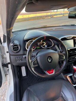 Renault Clio 4 RS Trophy 2015 - 12