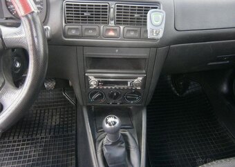 Volkswagen Golf 1.4i klima,2x kola benzín manuál 55 kw - 12