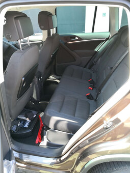 VW Tiguan 2.0 TDi 103kW, manuál, 4x4, Webasto, tažné, odpoče - 12
