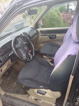 Nissan Terrano II - 12