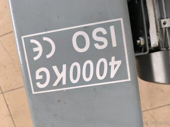 Prodám zvedák 4t - 12