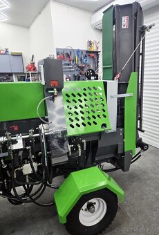 Automat na štípání dřeva - 12