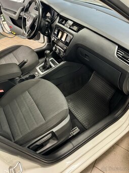 Škoda Octavia lll 1.4tsi CNG - 12