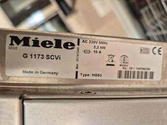 Kuchyně včetně spotřebičů a desky Technistone - 12