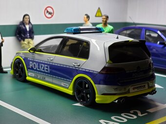 Volkswagen Golf 7 GTI Oettinger Polizei 1:18 OttoMobile - 12