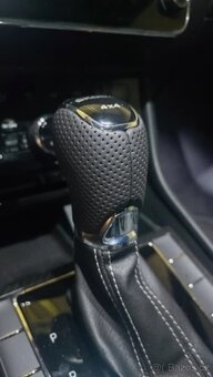 Alcantara / Perforovaná - hlavica DSG ŠKODA - 12
