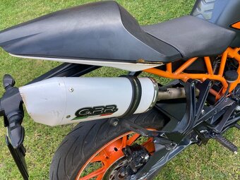 KTM RC 125 + ZDARMA nový sedlový vak a nepromok kombinéza - 12