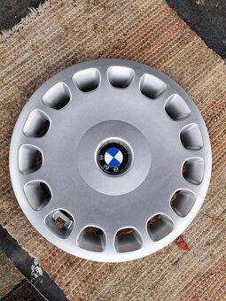 ORIG. POKLICE BMW 15'', POUZE 1 KS, ORIG. Č. 36.13-1 093 3 - 12