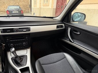 BMW e90 LCi 320d xDrive Manuál Kůže Servis - 12