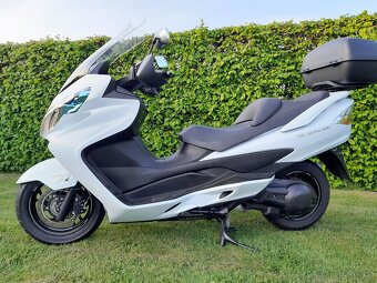 Suzuki Burgman 400i ABS - 12