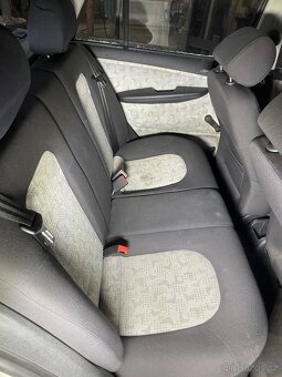 Škoda Fabia 1.4MPI - 12