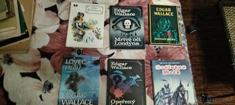 Prodej retro knih  2 + komiksy - 12