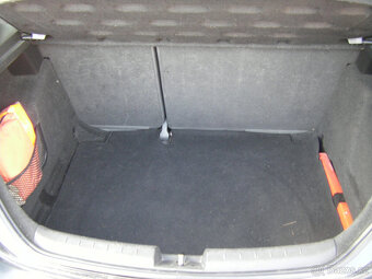Seat Leon, 2.0 FSI - 110kW - ELEGANCE - 12