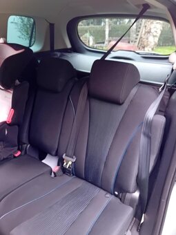 Mazda 5 - 12