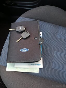 Ford fiesta - 12