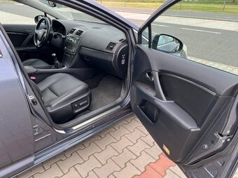 Toyota Avensis 2.2 D-4D 110kw koup. ČR 1. maj. - 12