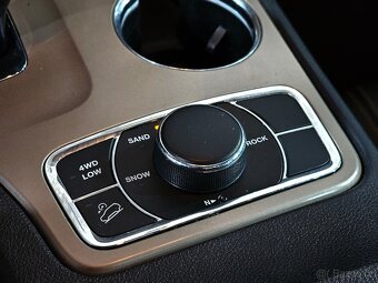 Jeep Grand Cherokee, 3.0 CRD 184 kW Limited DPH - 12