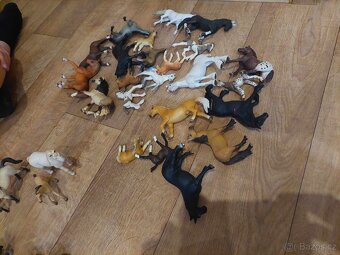 Schleich - 12