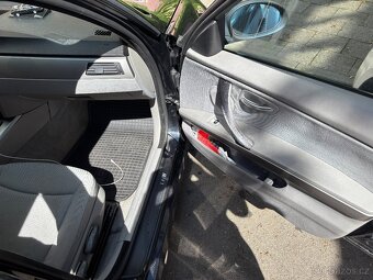 Bmw E90 320i - 12