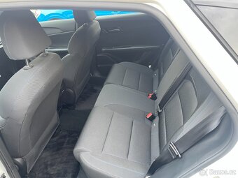Prodám MG 4 Electric r,v,10/2022 125 KW baterie 54 KWh DPH - 12