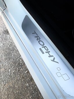 Renault Clio 4 RS TROPHY - 12