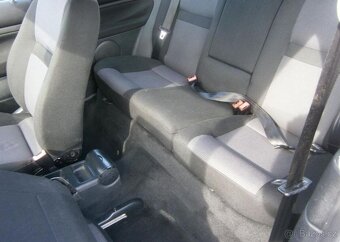 Volkswagen Golf 1.4i 16v serviska benzín manuál 55 kw - 12