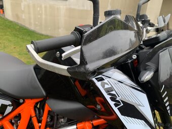 KTM Duke 690R - 12