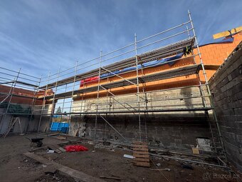 Stavba/ Pronájem modulového a fasádního lešení LAYHER - 12