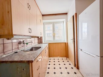 Prodej cihlový byt s balkonem 2+1, 64 m2 - Znojmo, ul. 28. Ř - 12