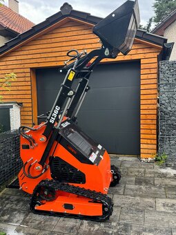 Miny nakladač, smykáč, kompaktní nakladač pásový - 12