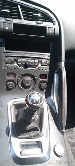 Škoda Octavia 3 combi 2,0Tdi RS - 12