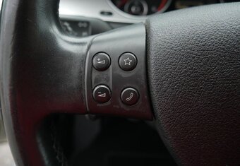 Volkswagen Passat 1.9 TDI 77kw - 12