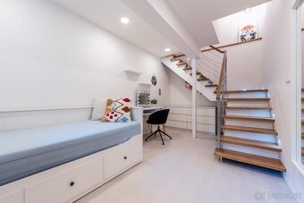 Pronájem mezonetového bytu 4+1 - 12