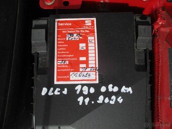 SEAT LEON 1,4i 16V 63kw KLIMA Euro5 2012 - 12