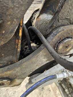 Pasovy Bagr Hyundai cr9 Robex - 12