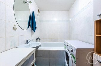 Pronájem vybaveného bytu 3+1 s lodžií, ul. Engelmüllerova - 12