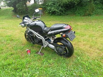 Triumph speed triple 955 - 12