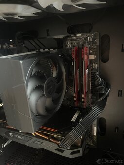 Nový Herní Pc AMD Ryze. 5 - 12