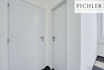 Pronájem Kanceláře 96,7 m2, Partyzánská, Praha 8 - 12