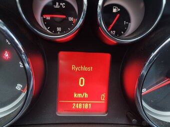 Prodám Opel Insignia Sports Tourer SW 2.0 CDTI 96 kW - 12