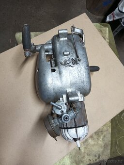 Jawa 550, 555 pařez motor - 12