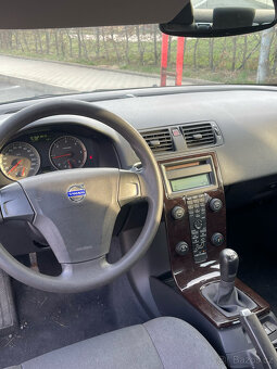 VOLVO S40 2.0D 98KW 1 majitel - 12