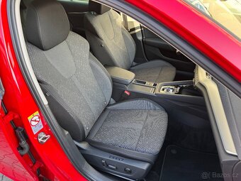 Škoda Octavia 4 iV Style 1.4 TSI 150kW DSG Navigace Virtual - 12