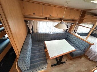 Karavan Hobby 560 KMFe - 12