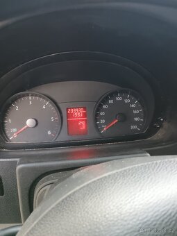 VW CRAFTER 2.0 100kw 6místné - 12