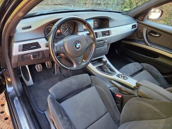 BMW 330i 200kw 6st. Manuál, M-paket,2011,panorama,navi - 12